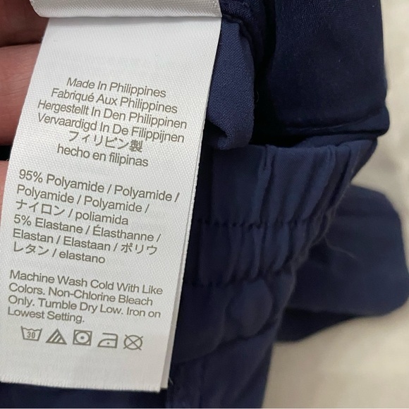 J Crew Woman’s Navy Blue Elastic Waist Pull On Shorts Swim Beach Activewear XS - Picture 10 of 10